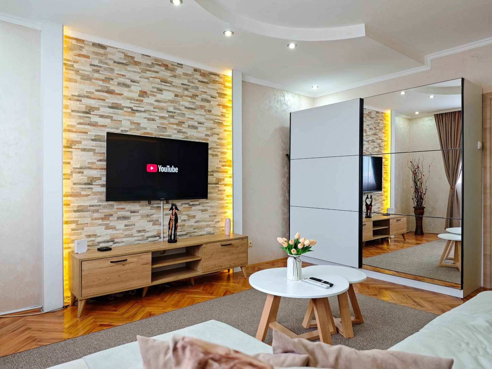 Apartman Julija Donji Milanovac Exterior photo